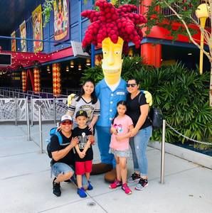 Meet your Posher, Peteer